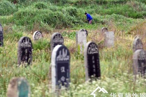 周公解梦，梦见坟地，帮自己找了一个位置极佳的坟墓