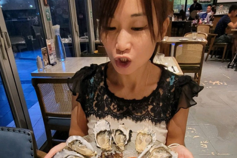 梦见和老婆一起吃蚝炸，幸福生活的甜蜜预兆