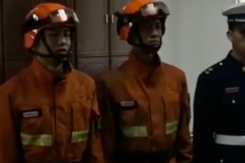 梦见楼房要发生火灾然后自己逃跑，梦境背后的深层解析与心理启示