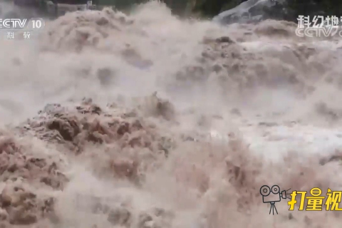 梦见大雨洪水，潜意识中的警示与内心情感的映射