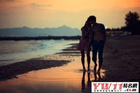 梦见自己喜欢的男生，梦境背后的情感密码