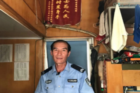 梦见游泳还碰见尸体，探索梦境背后的深层含义