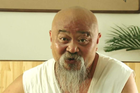 经常梦见牙齿掉光，梦境背后的深层含义与心理解析