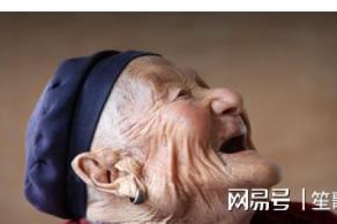 梦见抱着死去的奶奶哭，情感深处的怀念与释怀