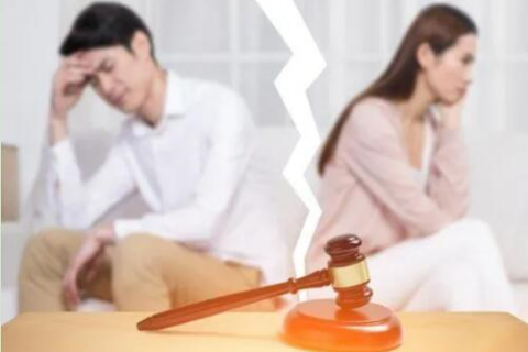 梦见父母要我离婚，梦境背后的深层含义与心理解析
