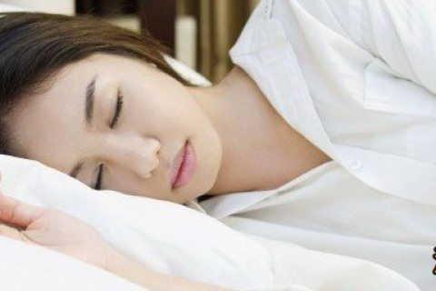 梦见自己结婚别人给个绿被罩破了，探索梦境背后的深层含义