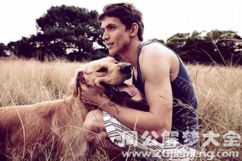 梦见与爱的牵绊，解析梦中男人与狗的象征意义