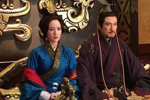 梦境解析，梦见朋友父母来家里吃饭，却未及品尝便醒来