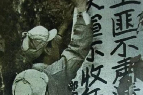 梦见骑马最后跌倒看见一个小女孩，梦境背后的深层含义与解析