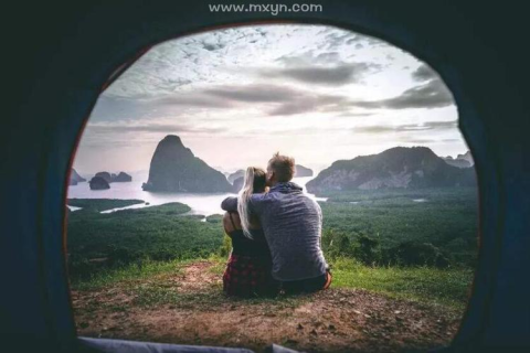 梦见与心仪之人共赴浪漫之约，梦境背后的情感预兆与解析