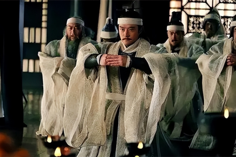 梦境与现实的交织，解梦梦见活着的亲人去世了还还魂回来自己见到回魂的亲人哭醒了