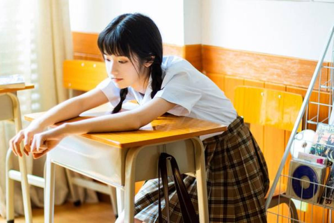 梦境中的青春回响，为何频繁梦见初中女同学