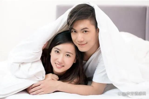 梦境中的甜蜜与现实的挑战，我梦见喜欢的女生年三十来我家，却遭遇家庭考验