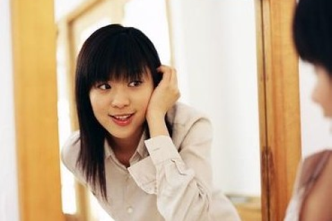 周公解梦，梦见头发被老公剪，寓意何在？