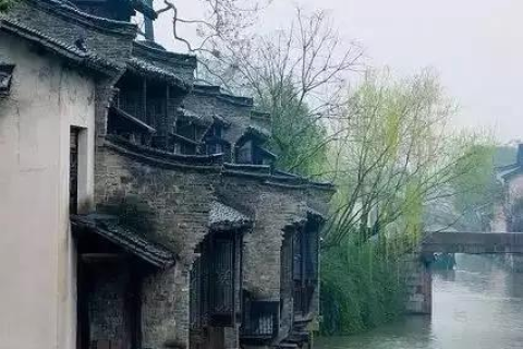 梦回旧时光，解析梦见以前老房子的深层含义