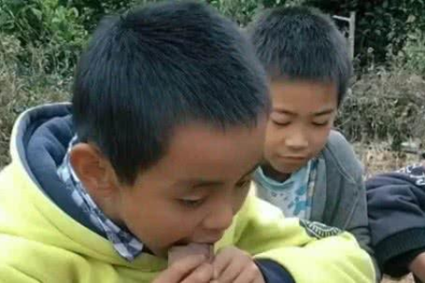 梦境与现实的交错，解析梦到自己在梦里上厕所结果醒来尿床的现象