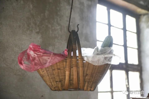 梦见已故的爷爷，探寻梦境背后的深层含义与情感纽带
