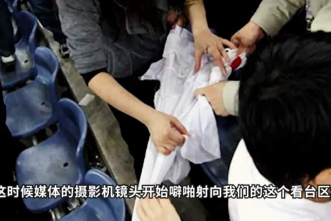 梦见表嫂来找我拉屎一裤子，解析梦境背后的深层含义