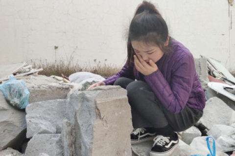 梦见好多死人都从坟地里走出来，周公解梦与深层心理解析