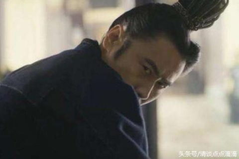 梦境解析，梦中马追与自我及孩童的寓意探索