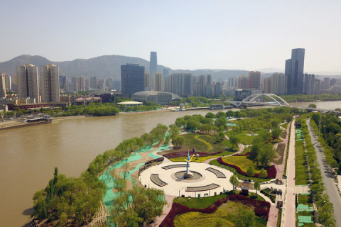 重逢逝者之梦，解析梦见已故姊妹的情感纠葛
