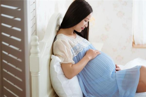未婚女孩梦中遇见孕妇，寓意、解析与心理启示