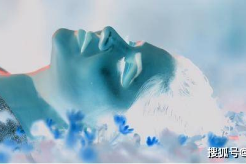 梦境与现实的交织，梦见自己哭了，醒来却发现真的哭了