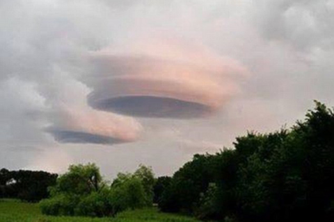 梦境奇观,独云之雨,寓意深长的心理解析 梦境奇观,独云之雨,寓意深长的心理解析