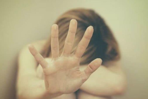 已婚女人梦见自己男人出轨，梦境背后的深层含义与心理解析