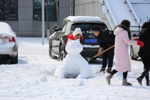 如果晚上做梦梦到下雪会怎么样啊？