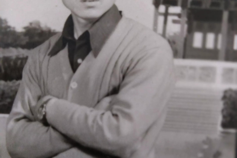 梦回往昔，母爱无界，解析梦见死去的母亲一身是血的深层含义
