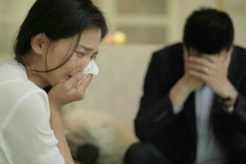 梦境与现实的交织，梦见为死去的娘打官司的深层解读