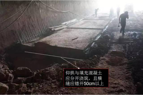 梦见自家门前水沟被水冲坏是什么意思，解读梦境中的预兆与启示