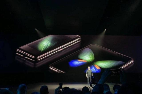 手机之梦，从白天的轻微震动到夜晚的破碎幻象