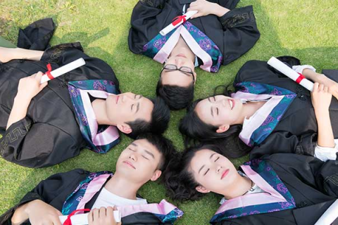 为什么最近做梦老是梦见大学异性的同班同学？
