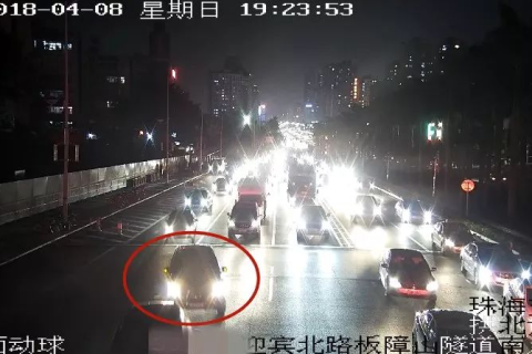 梦见朋友因交通意外离世，深度解析梦境背后的意义