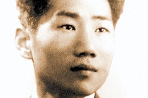 周易免费解梦，梦见找袜子，却惊见非活人遗物