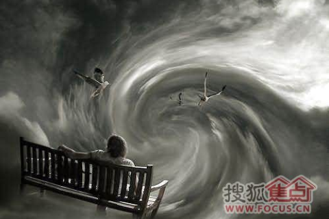 解析梦境中的异形访客，一晚上都梦到一个人形的怪物