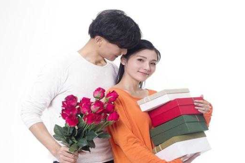 为何分手后仍频繁梦见前女友？情感余温与梦境解析