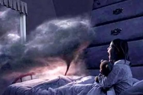 经常梦见过世的母亲，解读梦境中的情感纽带与心灵慰藉