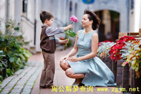 周公解梦大全，梦见与已故母亲重逢，泪洒梦境中的感人瞬间