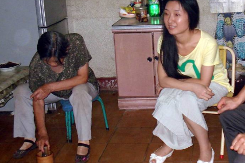 梦见死去的外婆，探寻梦境背后的情感纽带与深层含义