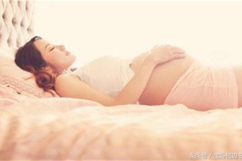 孕妇梦境中的秘密，解析梦见以前女性朋友的性别之谜