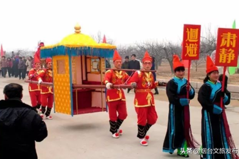 梦境的启示，梦见男友与其父共杀他人，解析深层心理与潜在寓意
