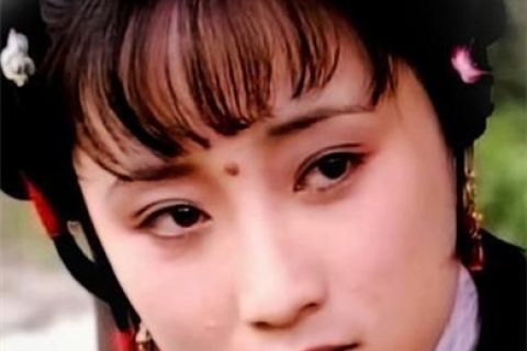 梦境中的温暖重逢，与已故多年的奶奶对话