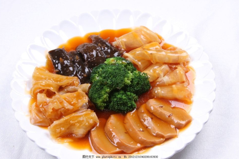 梦见被狗咬的预兆，解读梦境背后的深层含义