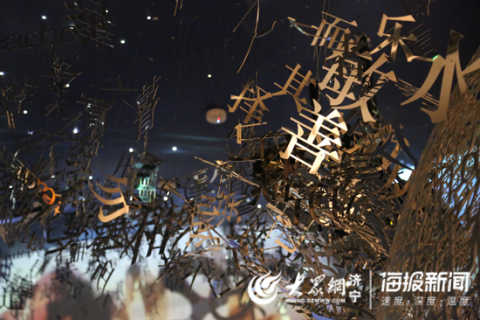 梦见棺材与逝去多年的故人，一场穿越时空的心灵对话