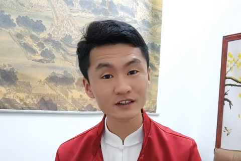 梦境解析，梦见自己在水里挣扎，男朋友勇敢相救