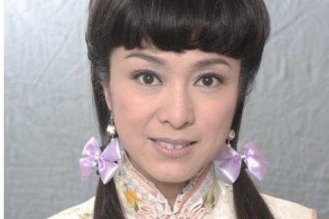 昨晚梦到上排牙掉了几颗，意味着什么？