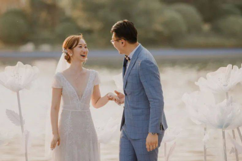 梦境中的婚礼，男的梦见与女友结婚却未到场，寓意何在？